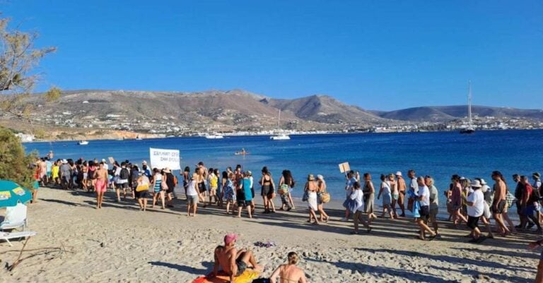 «Ελεύθερες παραλίες για όλους» – Μία ιδιαίτερη πρωτοβουλία των Παριανών
