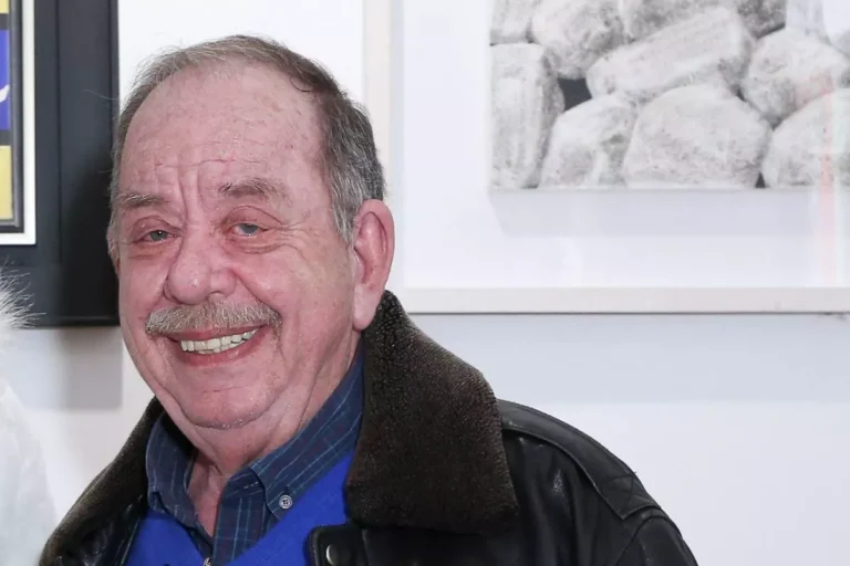 Πήρε εξητήριο από το νοσοκομείο ο Ηλίας Μαμαλάκης: «Έχω λίγο δρόμο ακόμα…»