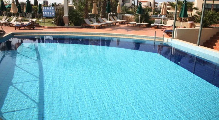 Νέα Μάκρη: «Έβγαζε το παιδάκι πολύ τροφή, το ασθενοφόρο έκανε 40 λεπτά να έρθει» – Συγκλονίζει η γιατρός που έδωσε τις πρώτες βοήθειες στη 10χρονη