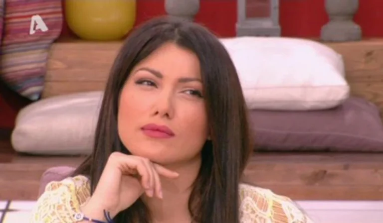 Σάλος με το ξέσπασμα στο Ιnstagram της Κλέλιας Ρένεση για τις φωτιές: «Αυτό δεν είναι κράτος κύριοι – Είναι τουριστικό περίπτερο – Και αποτυχημένο κιόλας»