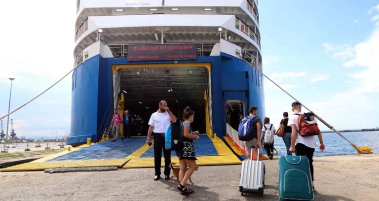 Ακτοπλοϊκά εισιτήρια: Ανακοινώθηκαν εκπτώσεις – Ποιους αφορούν και σε ποια δρομολόγια