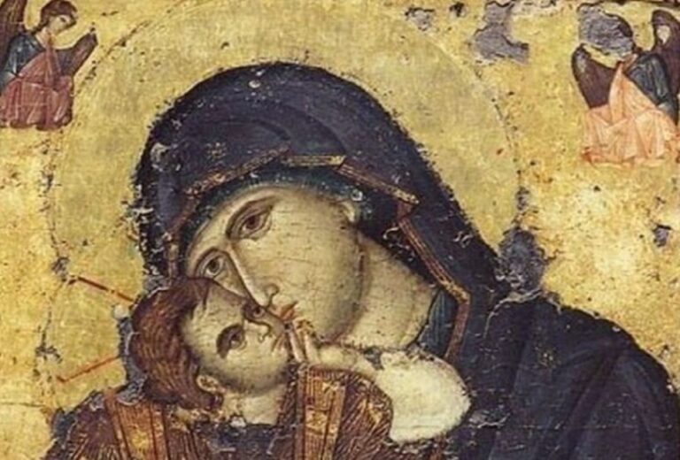 Αν πάρετε την Παναγία μας στα σπίτια σας και της διαβάζετε με καντήλι αναμμένο τους Χαιρετισμούς θα