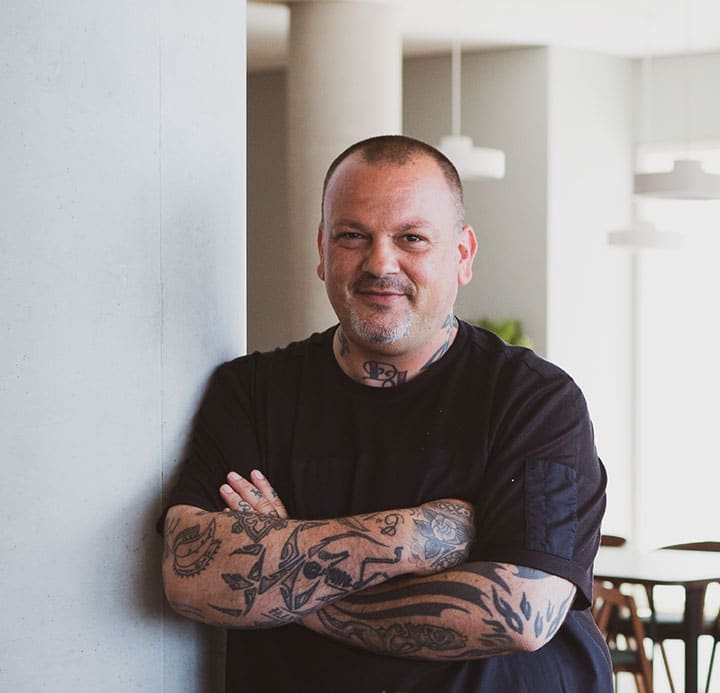 deka diasimoi proin alkoolikoi poy eichan ti dynami na xefygoyn apo ti exartisi toys 1