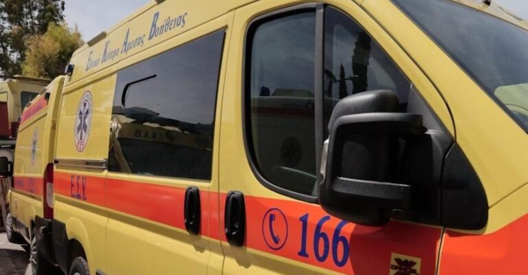 Έκκληση του ΕΚΑΒ: «Μην καλείτε τα ασθενοφόρα χωρίς λόγο»