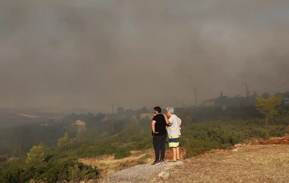 kapnoi polites fotia lofos.jpg