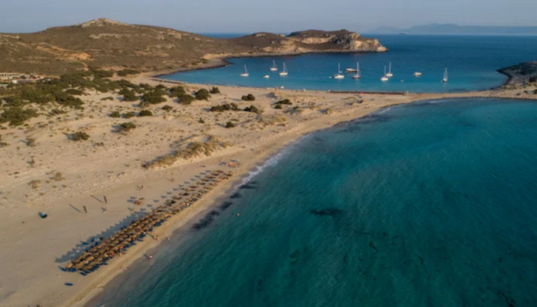 Παγκόσμιοι «ύμνοι» για αυτήν την ελληνική παραλία – «Ο καλύτερος παραλιακός προορισμός στην Ευρώπη»