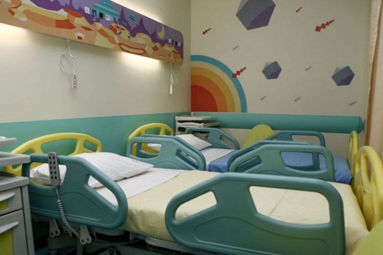 Ρόδος: Αεροδιακομιδή 9χρονου στο Παίδων Αγία Σοφία – Κατάπιε καυστικό υγρό