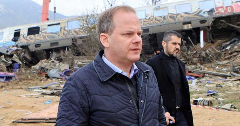 Τραγωδία στα Τέμπη: Στη βουλή δικογραφία κατά Καραμανλή – Μήνυση επιζήσασας