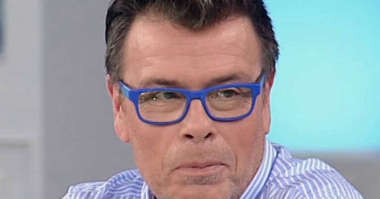 Σάλος με την ανάρτηση του Δημήτρη Παπανώτα με τον Γεώργιο Παπαδόπουλο και τα Καναντέρ