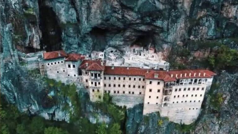 Τουρκία: «Μπλόκο» στη λειτουργία της Παναγίας Σουμελά τον Δεκαπενταύγουστο