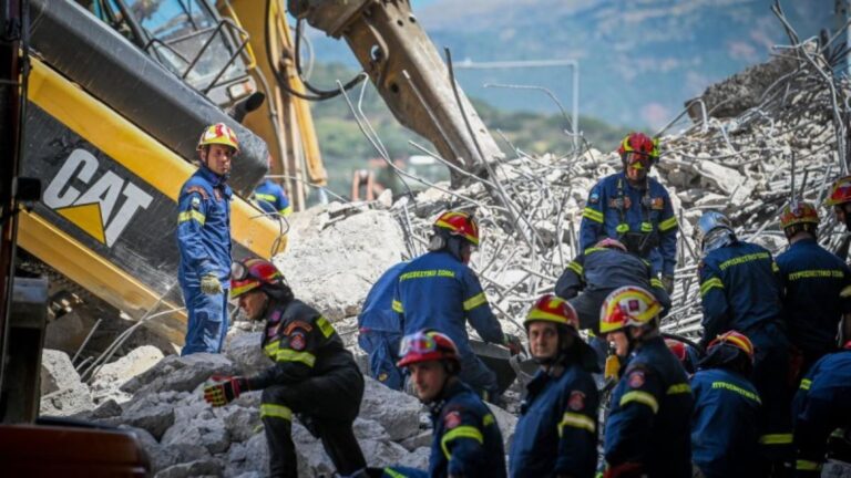 Τραγωδία στην Πάτρα: 33χρονος ο νεκρός – Οι εξελίξεις για τους 12 τραυματίες από την πτώση της γέφυρας