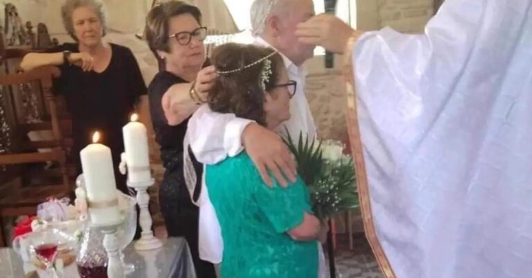 Βίον Ανθόσπαρτον! «Νεόνυμφοι»… ετών 70! – Αντάλλαξαν όρκους ενώπιον Θεού και φίλων