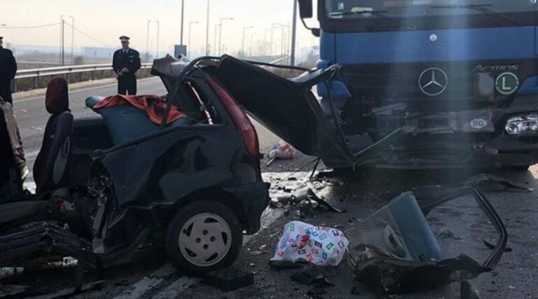 Θανατηφόρο τροχαίο με νεκρή 23χρονη στη Θεσσαλονίκη, παραμονή Δεκαπενταύγουστου