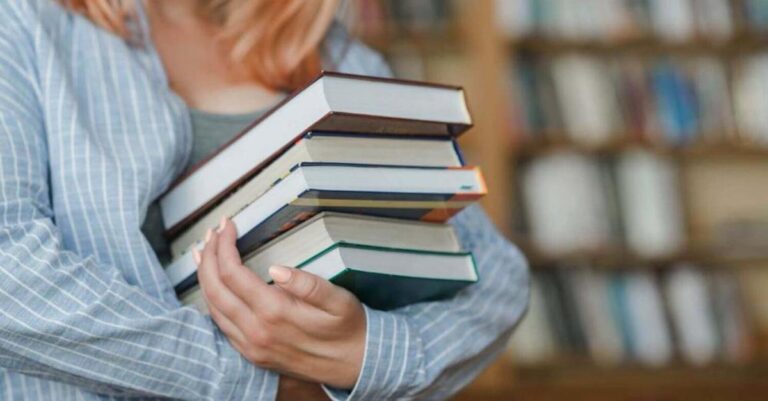 Φοιτητικά σπίτια: Ξεσπάει πρύτανης για τα ενοίκια – «Ντρέπομαι…»