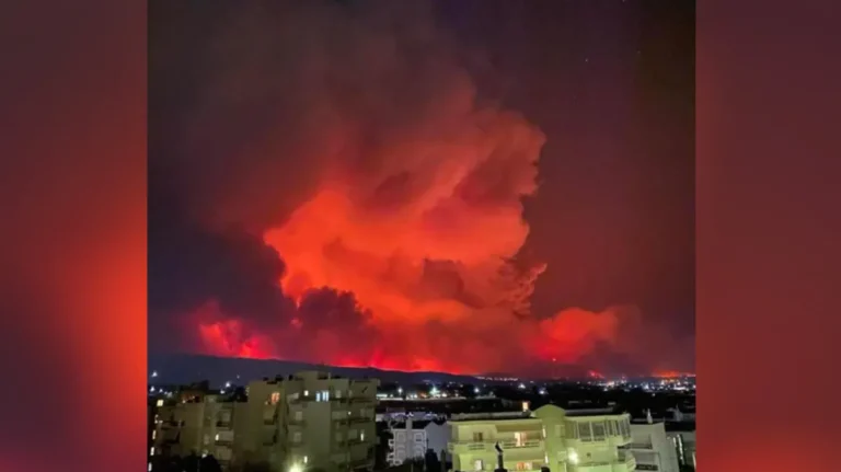 Φωτιά στην Αλεξανδρούπολη-Τραγική η κατάσταση: Προγραμματίζεται προληπτική εκκένωση του γενικού νοσοκομείου