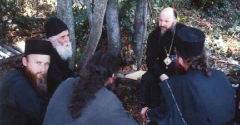 Τρείς σπάνιες φωτογραφίες του Αγίου Γέροντος Παϊσίου