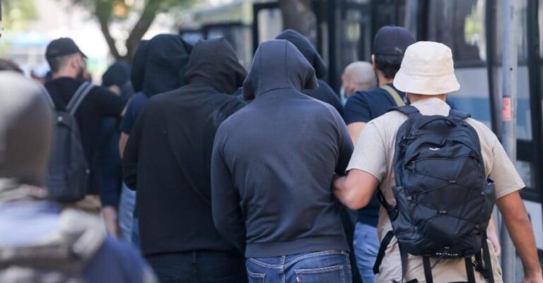 Δημοσίευμα που σοκάρεı: «Οι οπαδοί της Ντιναμό θα πήγαιναν σίγουρα στη Λεωφόρο»