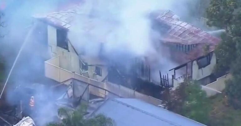 Οικογενειακή Τραγωδία: Πατέρας και 5 παιδιά 3-11 ετών κάnκαν ζωντανοί – Σε σοκ η μητέρα