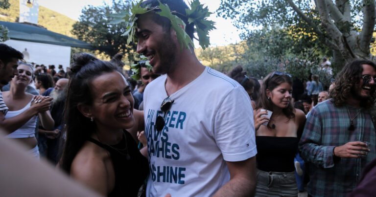 Ποιος είναι ο «Αφούσης» που χόρεψαν φέτος σε όλα τα νησιά