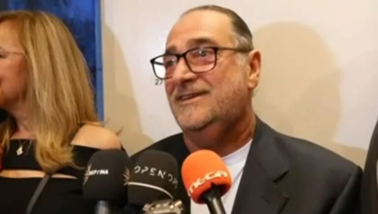 Σε μηνύσεις προέβη ο Βασίλης Καρράς – Η μονταρισμένη φωτογραφία του που τον εξόργισε