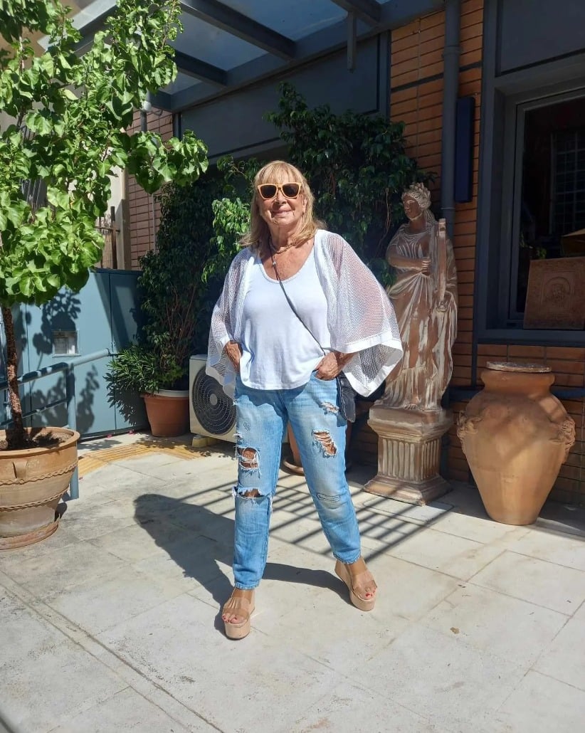 Θεά του στυλ στα 84 της: Η Άννα Φόνσου ντύθηκε έτσι και έκλεψε τις εντυπώσεις με το νεανικό της λουκ 18 Άννα Φόνσου