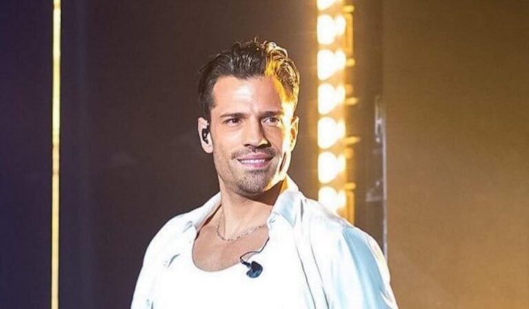 Ο Κωνσταντίνος Αργυρός θα τραγουδήσει στο Ηρώδειο