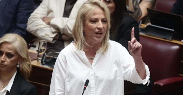 Τραγωδία στο Μάτι: Οριστικά αθώα η Ρένα Δούρου από το Πειθαρχικό Συμβούλιο  –  Η αντίδρασή της μετά την απόφαση