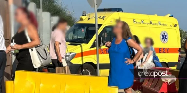 Ουρές στο Ηράκλειο για ταυτότητες -Γυναίκα λιποθύμησε και αρνήθηκε να πάει νοσοκομείο για να μη χάσει τη σειρά της
