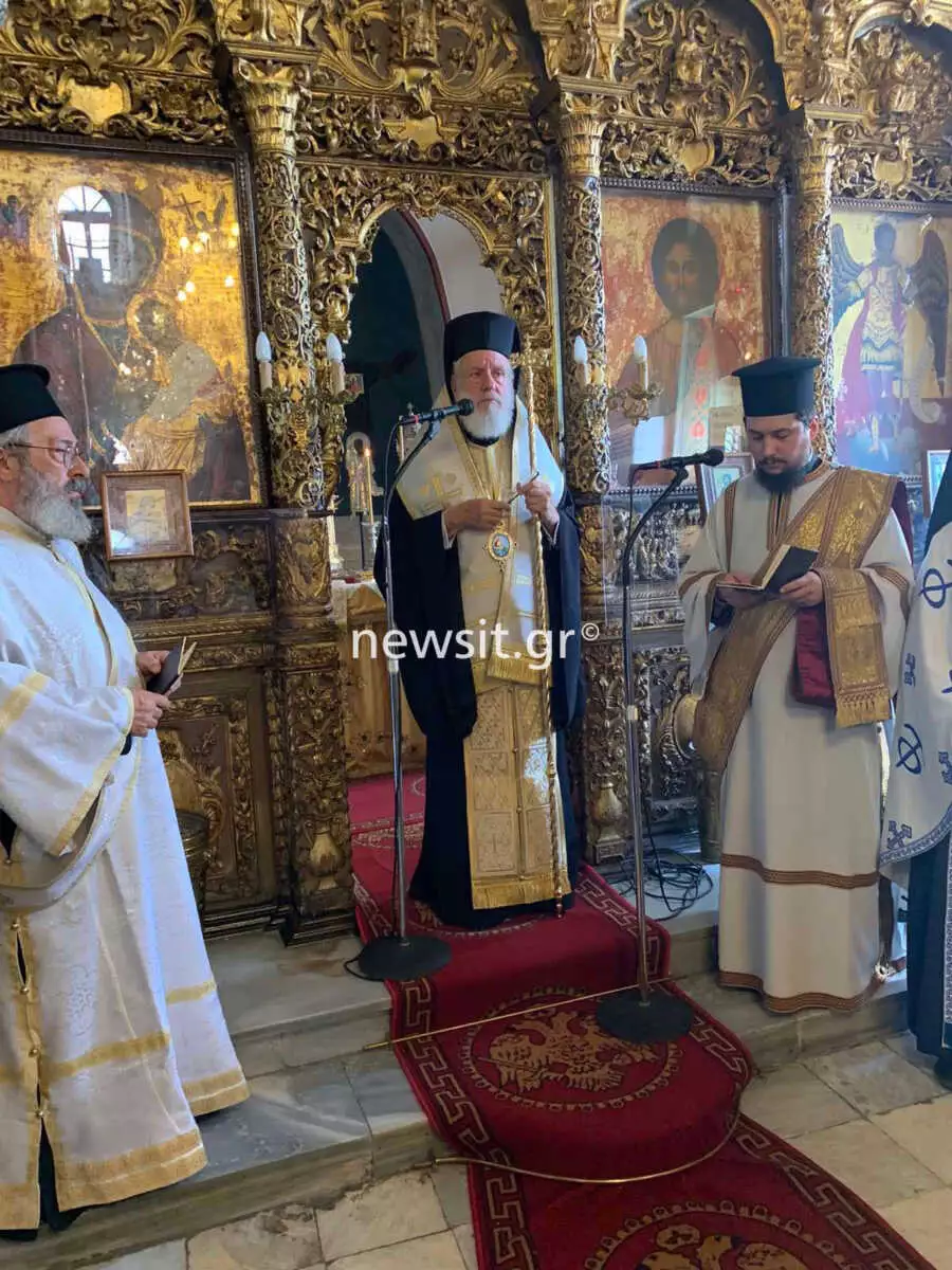 khdeia tinos1 900x1200 1