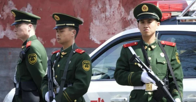 Κίνα: Εκτελέστηκαν τρεις παιδεραστές – Προσέγγιζαν ανήλικες μέσω διαδικτύου, τις απήγαγαν και τις βiαζαν