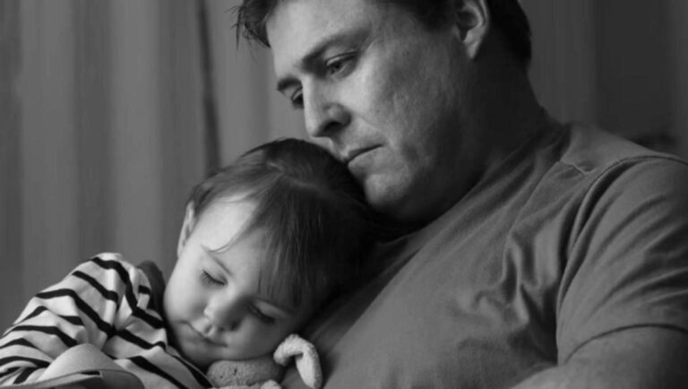 Με μεγάλωσε ο μπαμπάς μου. Ποτέ δεν μου έλειψε η μητέρα μου