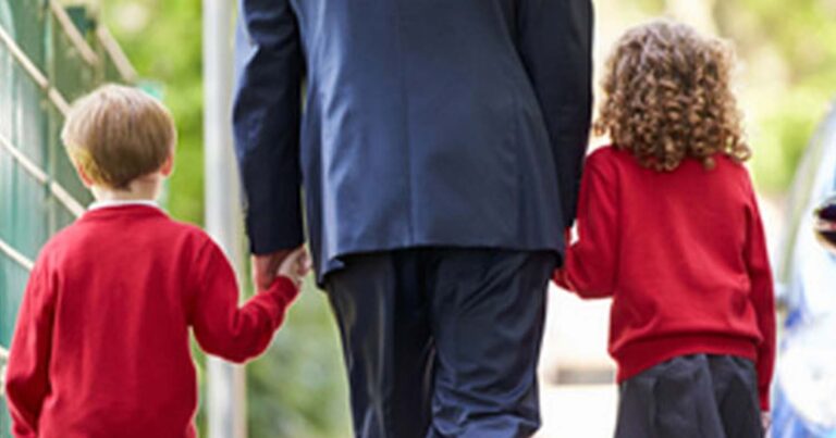 Ο άντρας μου άφησε έγκυο την πρώην του και τα παιδιά μας πήγαιναν σχολείο μαζί