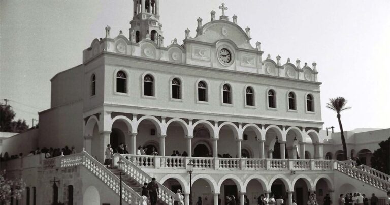 Θέλω να κοινωνήσω στην Τήνο – Ένα συγκλονιστικό θαύμα της Παναγίας