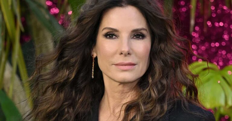 Πένθος για την Σάντρα Μπούλοκ: Πέθανε ο σύντροφός της, Μπράιαν Ράνταλ σε ηλικία 57 ετών