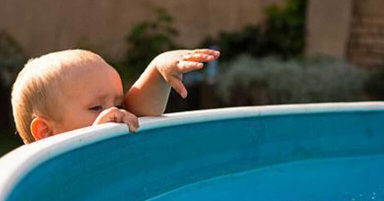 Προσέχετε πολύ τα παιδιά σας! Το δικό μου παιδi, πνiγηκε σε πέντε πόντους νερό…