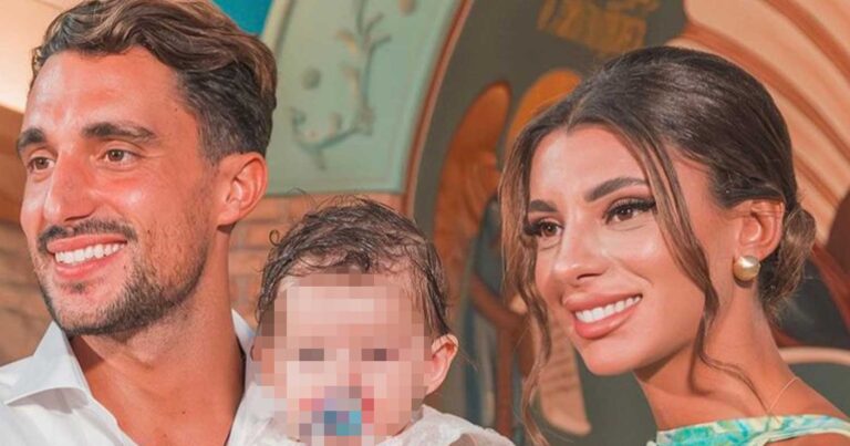 Σάκης Κατσούλης: «Για πάντα μαζί» – Οι φωτογραφίες από τον γάμο και τη βάφτιση που έγινε κουμπάρος και νονός