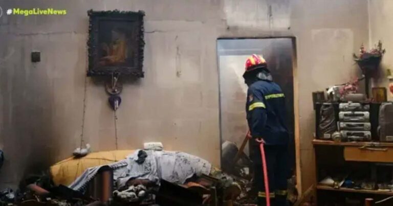 Φωτιά στη Φυλή: Εγγονός έσωσε την 73χρονη γιαγιά του την τελευταία στιγμή – Κάηκε ολοσχερώς το σπίτι της