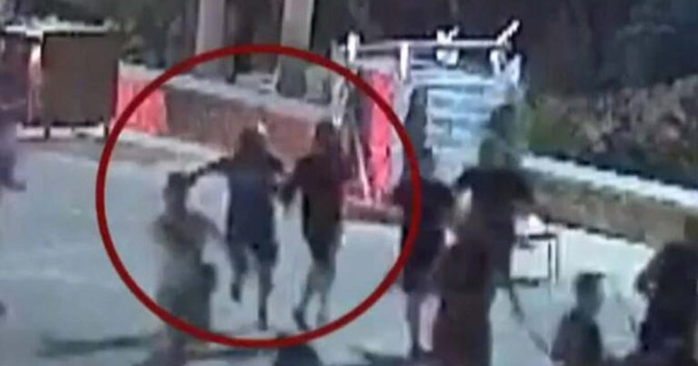 Φίλος Μιχάλη με την κόκκινη μπλούζα: «Τρέχαμε για ν’ αποφύγοuμε τον χούλιγκαν, έχω σπασμένo χέρι και πόδι»