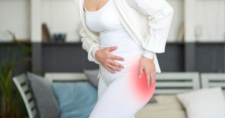 Πόνος στο ισχίο: Ποιες είναι οι συχνότερες αιτίες και πως αντιμετωπίζεται