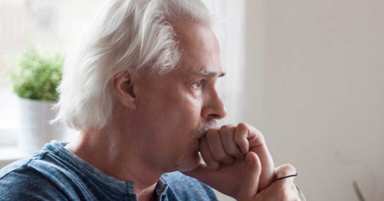 Υποψιάζομαι ότι η κόρη μου δεν είναι δικό μου παιδί. Να το ψάξω ή να κάνω σαν να μην συμβαίνει τίποτα;