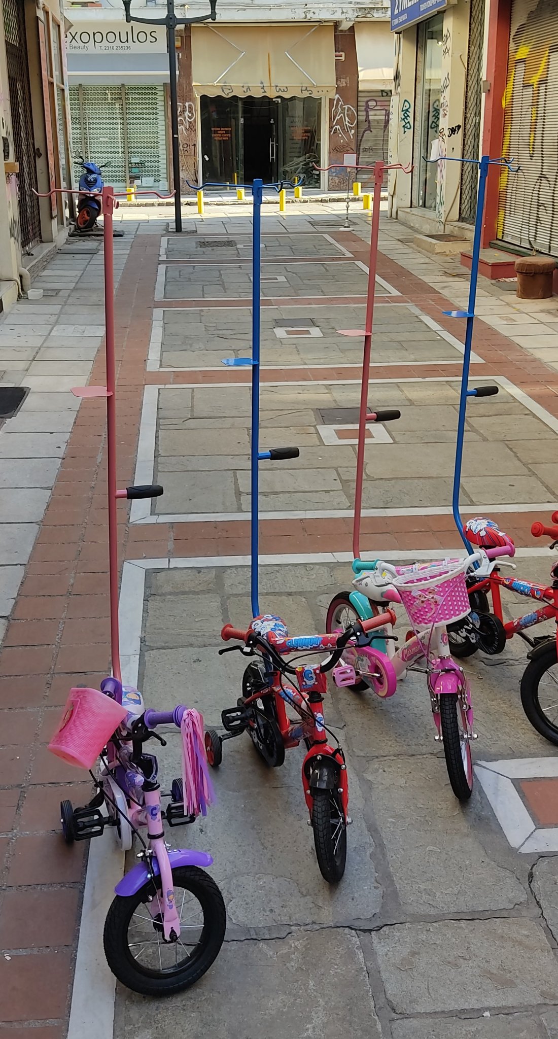 Μπράβο! Έφτιαξε ποδήλατα για να μπορούν να μετακινούνται εντός νοσοκομείου τα παιδιά με καρκίνο 16 292231898 2173657259456123 6388644983918097897 n