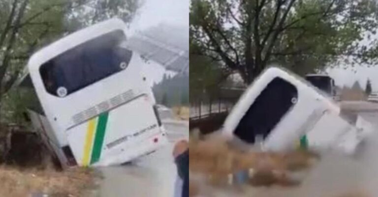 «Τέλος» ο Βόλος όπως τον ξέραμε: Η στιγμή που η γη «ανοίγει» και «καταπίνει» λεωφορείο που βουλιάζει σε χείμαρρο