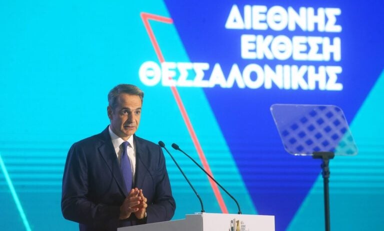 Μητσοτάκης: «Ξεπαγώνουν τριετίες και επιδόματα προϋπηρεσίας των δημοσίων υπαλλήλων»