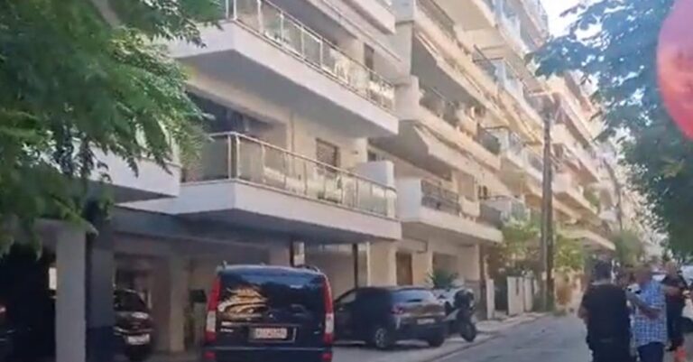 Έγκλημα στην Καλαμαριά: Ο 38χρονος αστυνομικóς πήγε τα παιδιά στο σχολείο, γύρισε και σκóτωσε την εν διαστάσει σύζυγό του