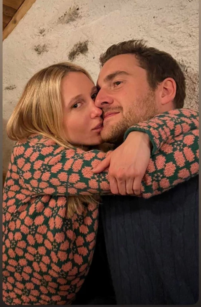 Δύσκολες ώρες για την Μαρία Ολυμπία - Χώρισε από τον εκατομμυριούχο αριστοκράτη σύντροφο της 7 780ebac7cae74180bfe0585074546723