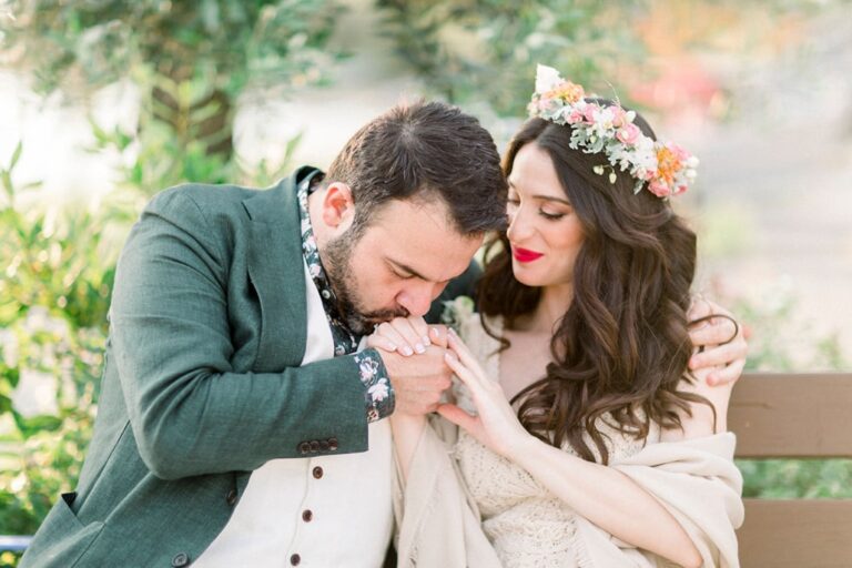 Επιτρέπεται να παντρεuτώ τον θεiο μου, δηλαδή τον ξάδερφo της μητέρας μου;