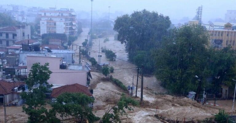 Κακοκαιρία Daniel: Η έκκληση εγκλωβισμένης μητέρας με 6χρονο παιδί και 6 μηνών μωρό – Aγνοούνται 3 οικογένειες με παιδιά