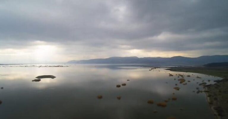 Κάρλα: Την έκαναν χωράφια, την ξανάκαναν λίμνη και τώρα εκείνη θέλει να γίνει θάλασσα…