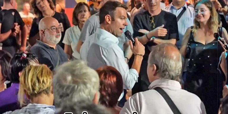 «Γουστάρω να ξεδοντιάσω δικαστικούς και δημοσιογράφους» -Όσα είπε ο Κασσελάκης στα Γιάννενα