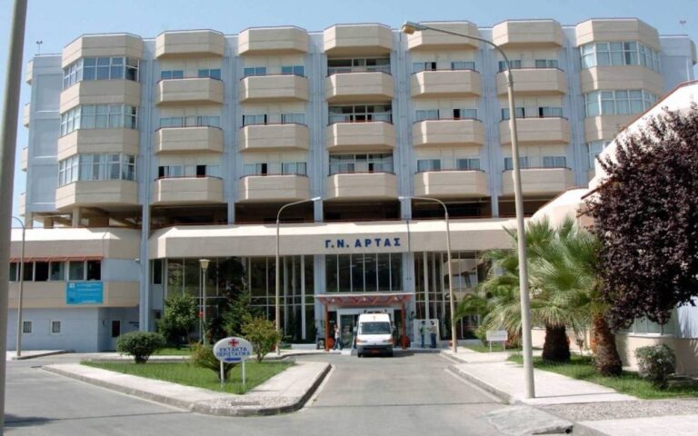 Τραγωδία στην Άρτα: Έχασε τη μάχη ο 15χρονος που είχε πέσει από μπαλκόνι